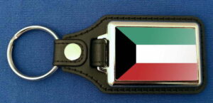 Kuwait Schlüsselanhänger aus Metall und Kunstleder | ca. 95 X 37  mm
